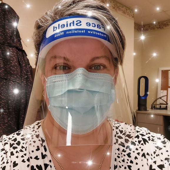 Meet your Posher, Alexis - Picture 1 of 1